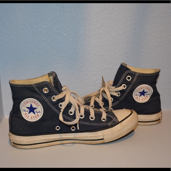 Converse Shoes - navy blue high top converse